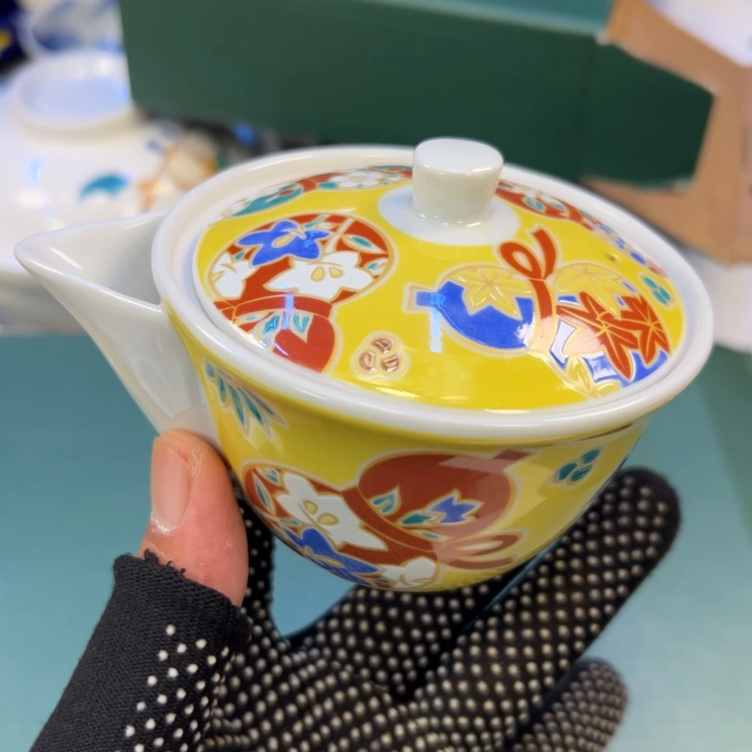 瓷器瓷我瓷我吃哦瓷器