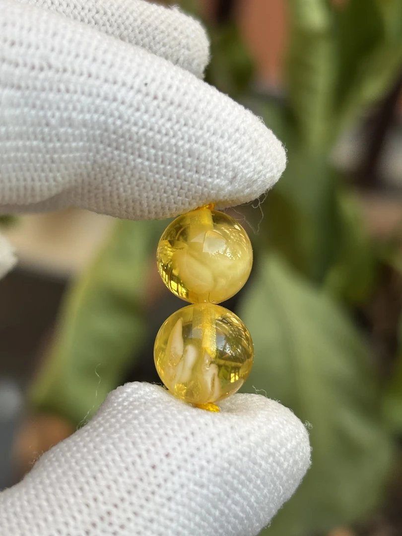 3835天然蜜蜡琥珀圆珠10.1mm
