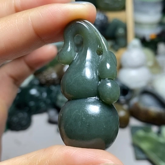 未镶嵌和田玉（糖玉）珠宝半成品