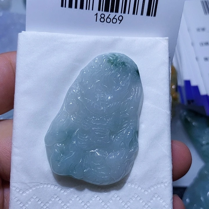 翡翠未镶嵌颈饰天光墟翡翠市场现金代购