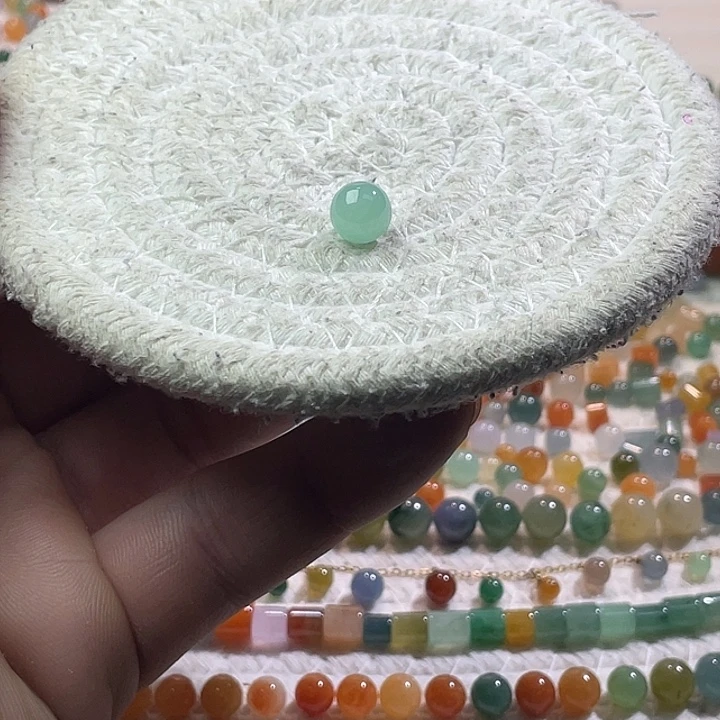 翡翠散珠未镶嵌定制翡翠卡8.4