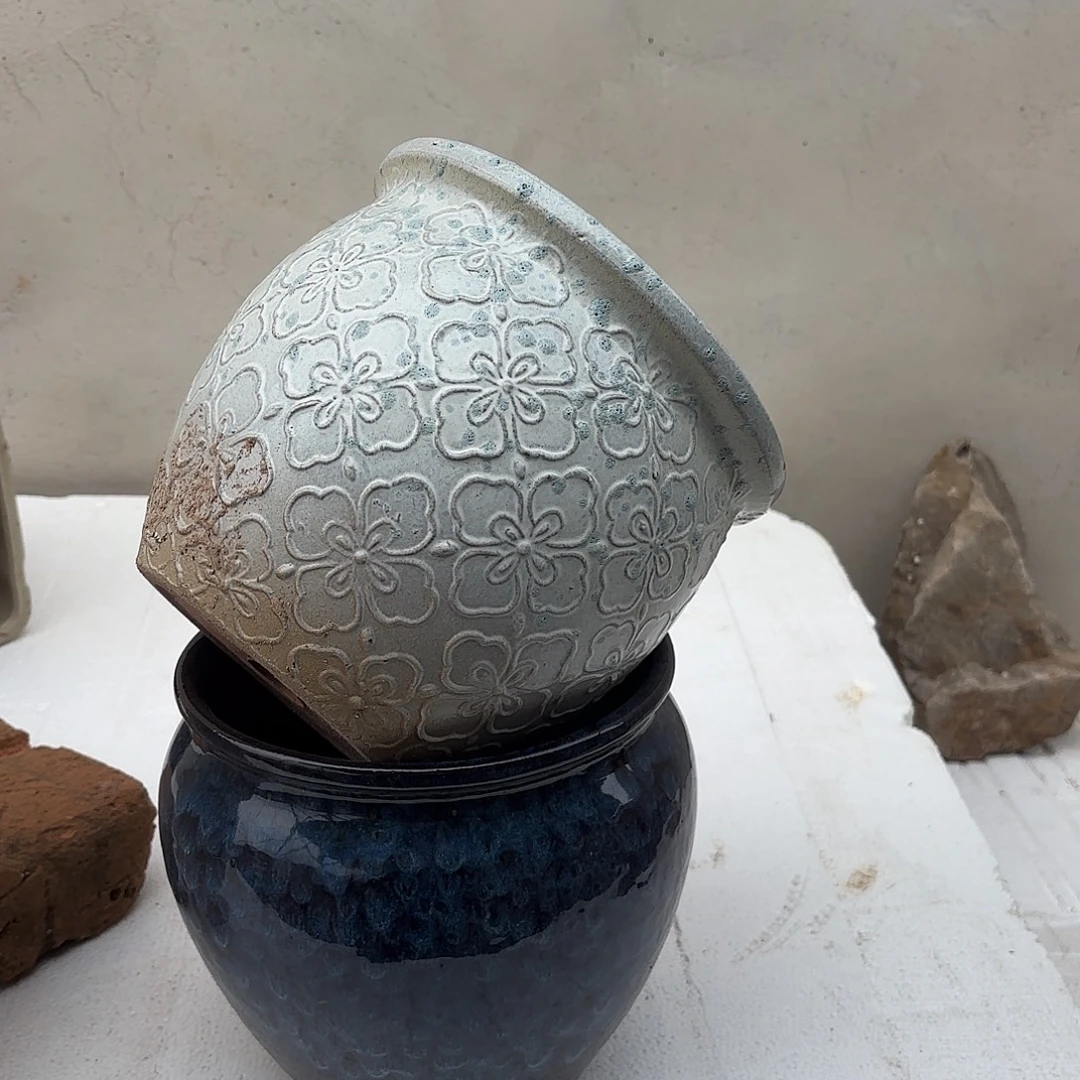 紫砂花盆蓝孔雀➕四叶草两个瑕疵