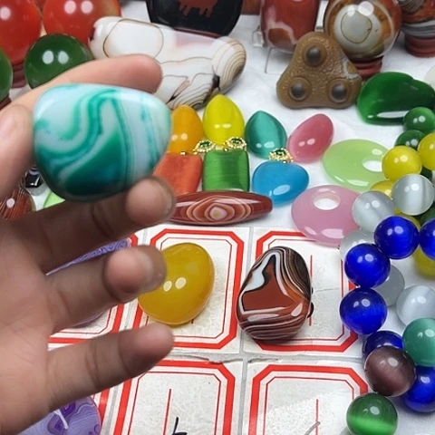 玛瑙/玉髓颈饰未镶嵌