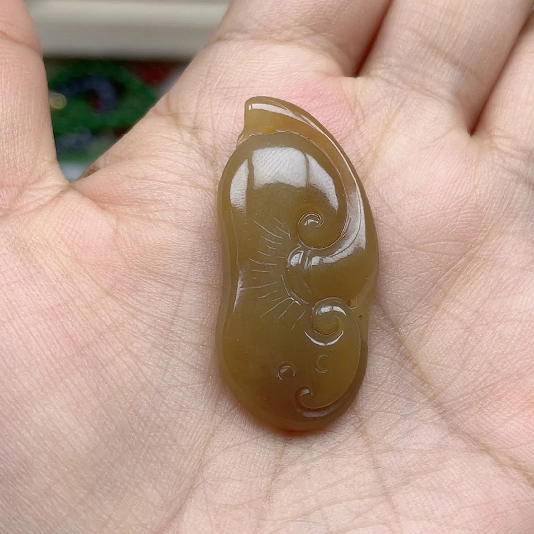 咔***咔和田玉（糖玉）未镶嵌颈饰