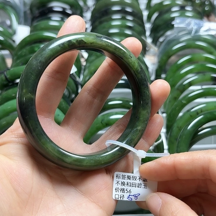 和田玉（碧玉）未镶嵌手镯正圈58微瑕