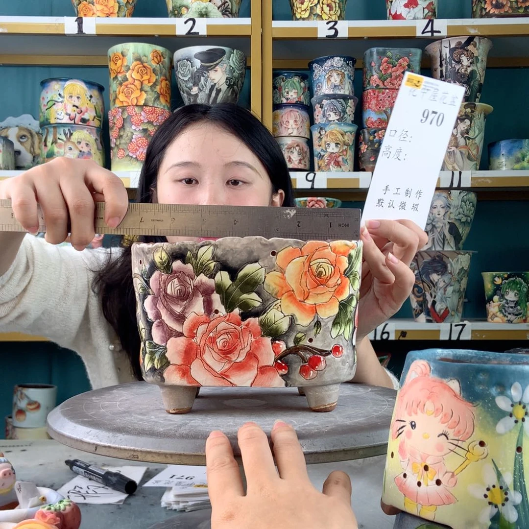 @***吴景德镇手工花盆970
