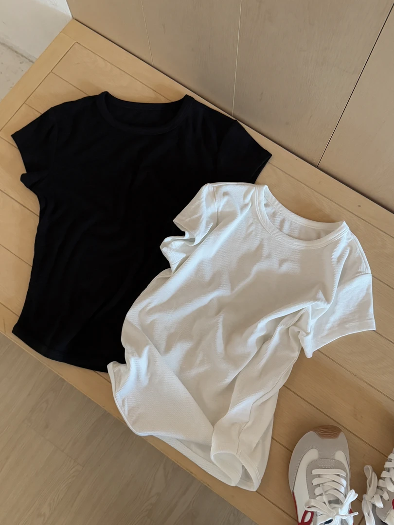 熙贝薇3 2025新款纯色简约百搭叠穿收腰版型设计感短袖T恤 G7082