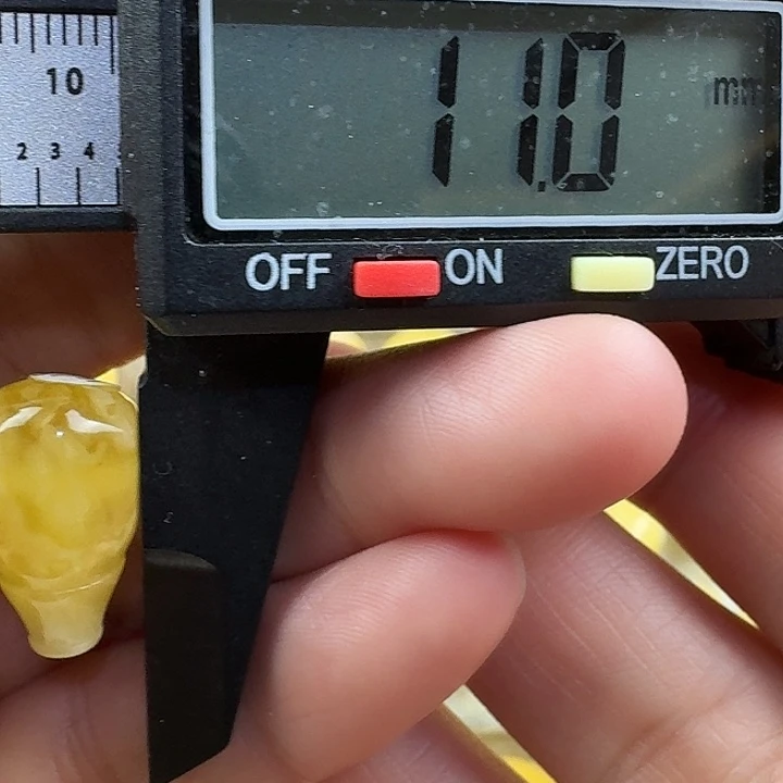 蜜蜡未镶嵌裸石11杂