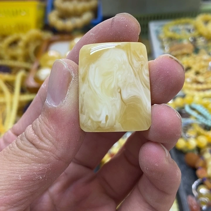 裸石蜜蜡未镶嵌吊坠
