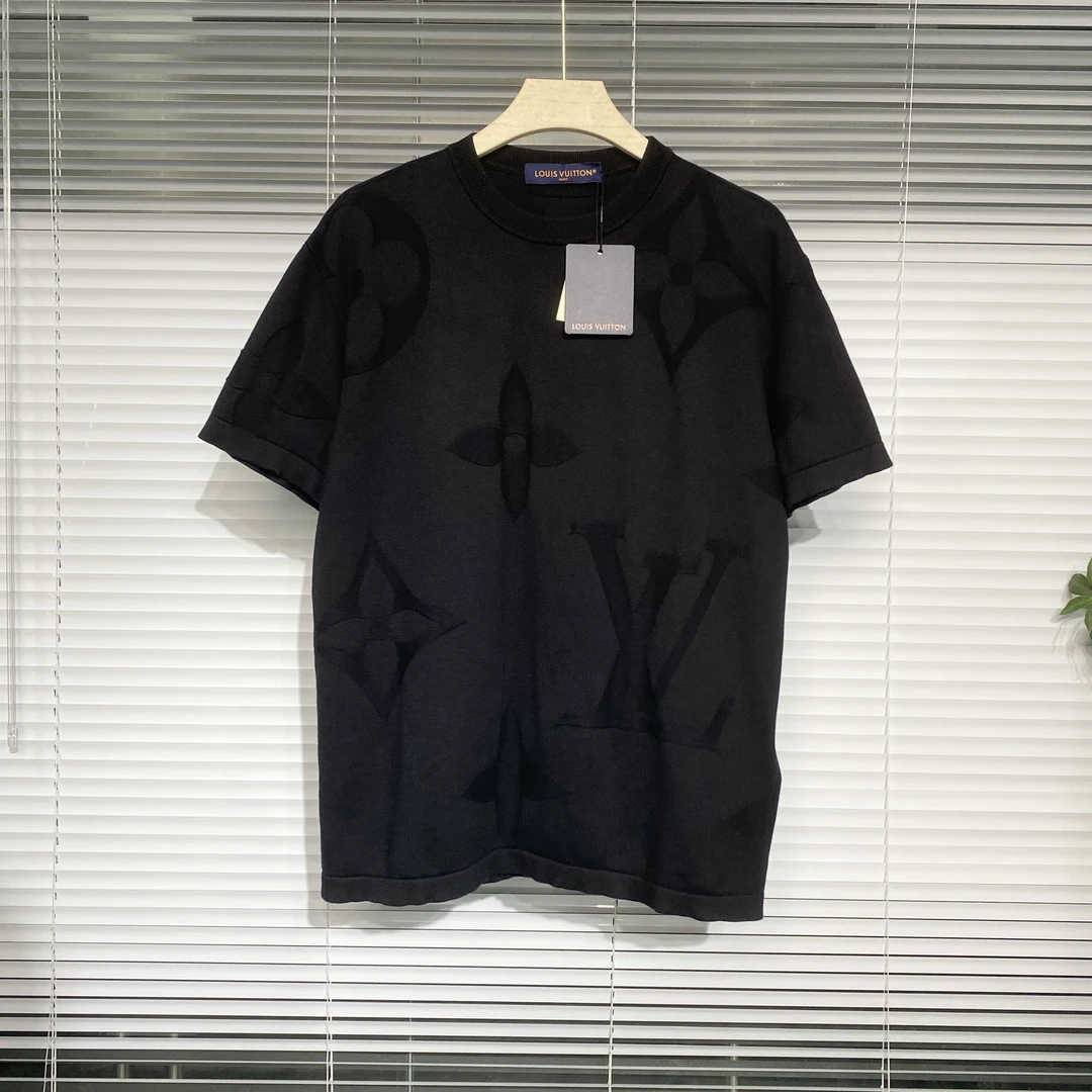 未使用 LouisVuitton/路易威登 25新款 浮雕满印 短袖 S码 a413