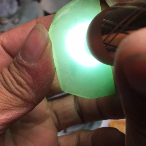 翡翠散珠天然翡翠