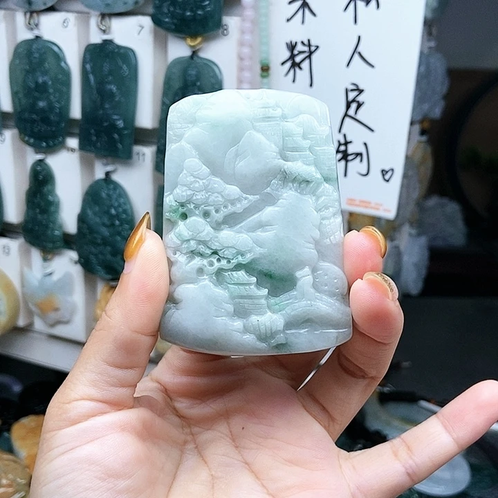翡翠未镶嵌颈饰翡翠