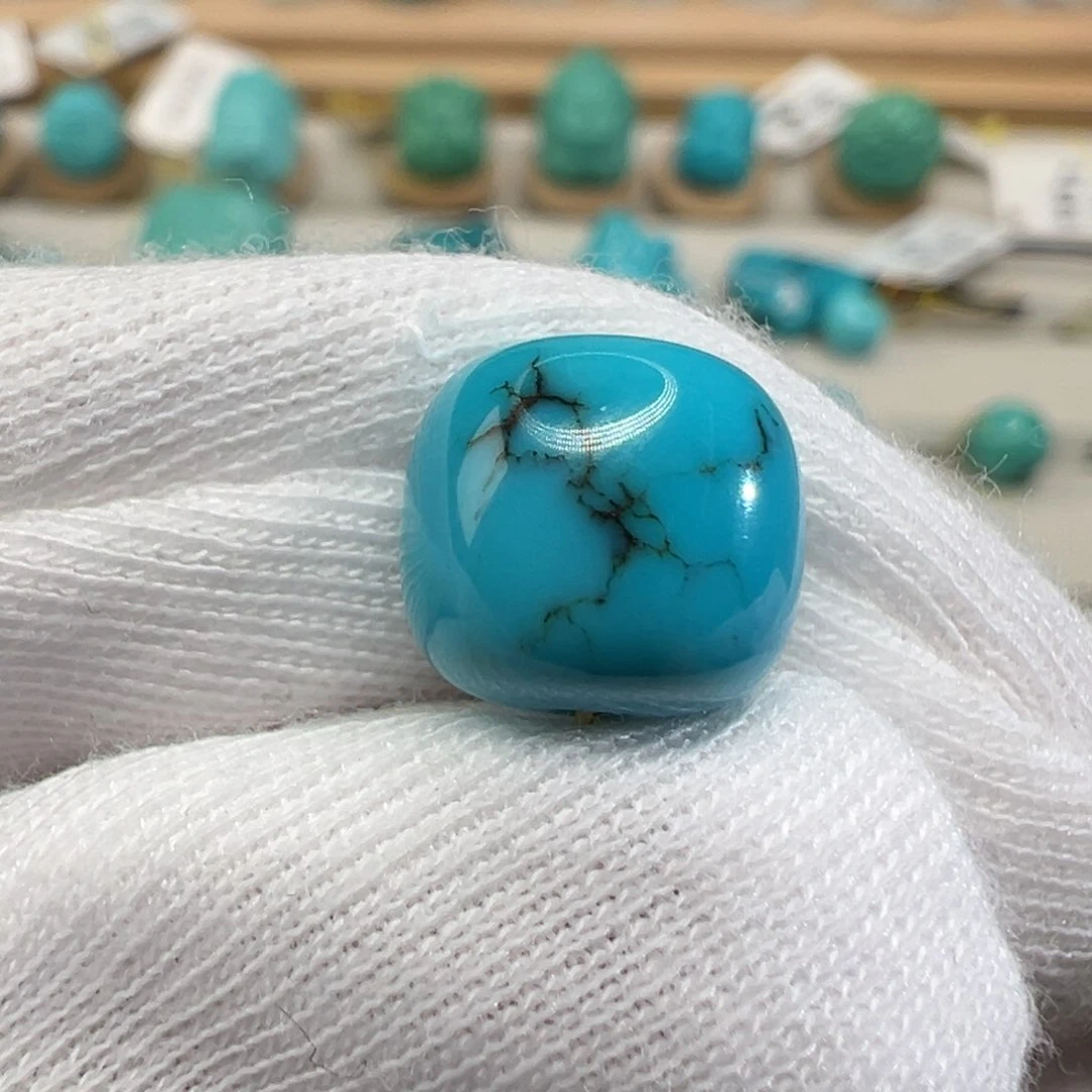 绿松石配饰未镶嵌