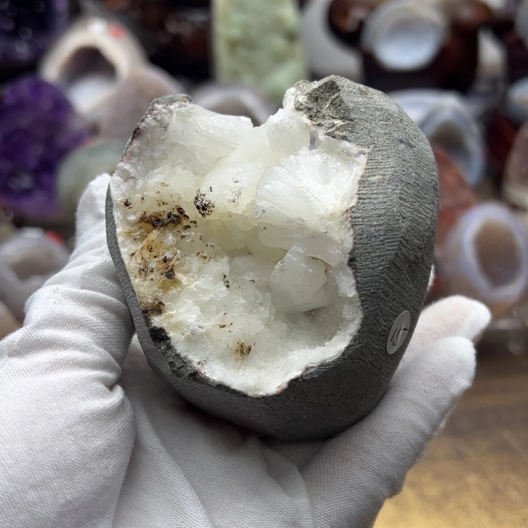 未镶嵌水晶珠宝半成品方解窝