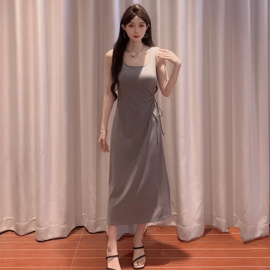 IEF/爱依服2025新款夏季褶皱纯色无袖休闲小众礼服气质连衣裙