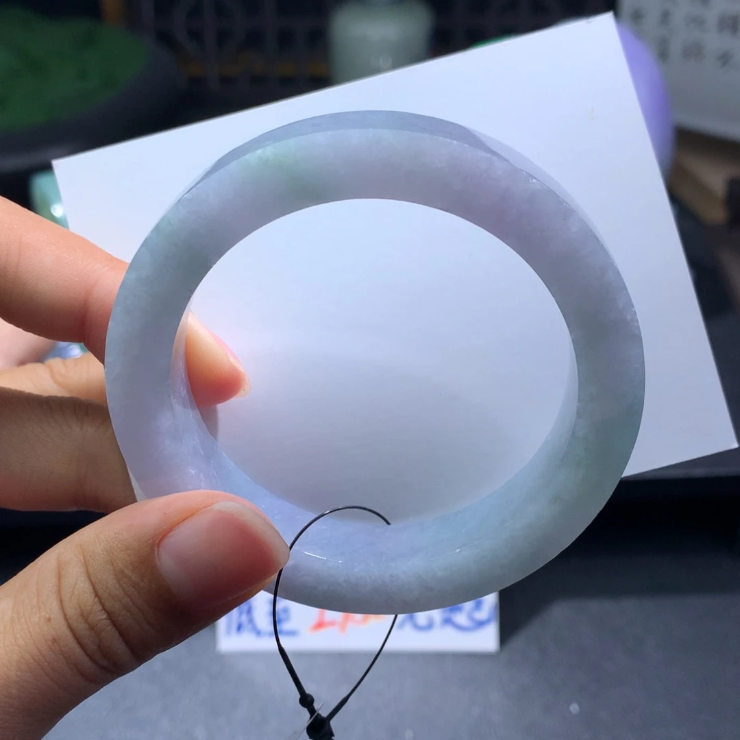 未镶嵌翡翠手镯定制翡翠