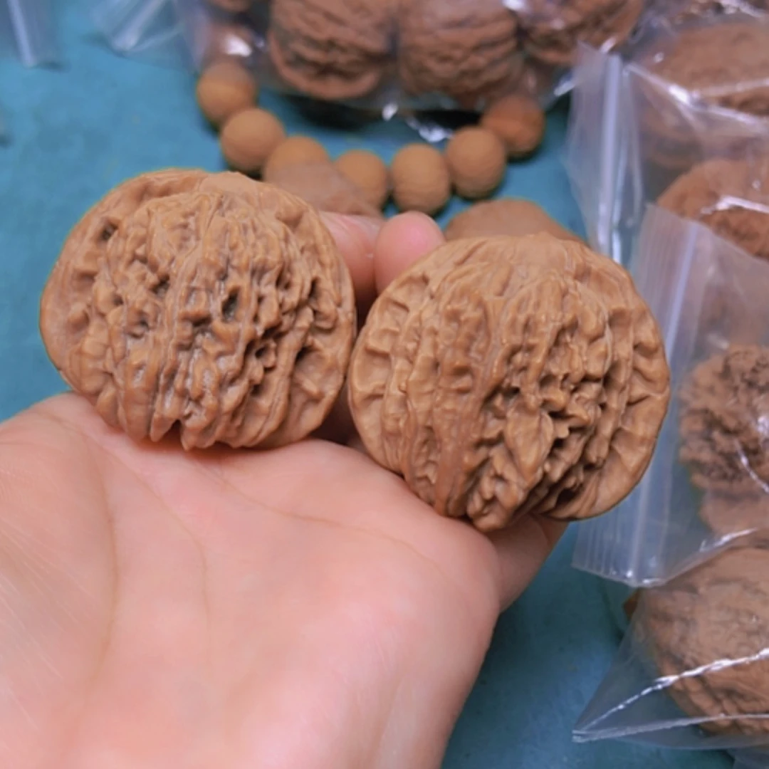 【闪购商品】把件核桃41.5四座楼修尖出油