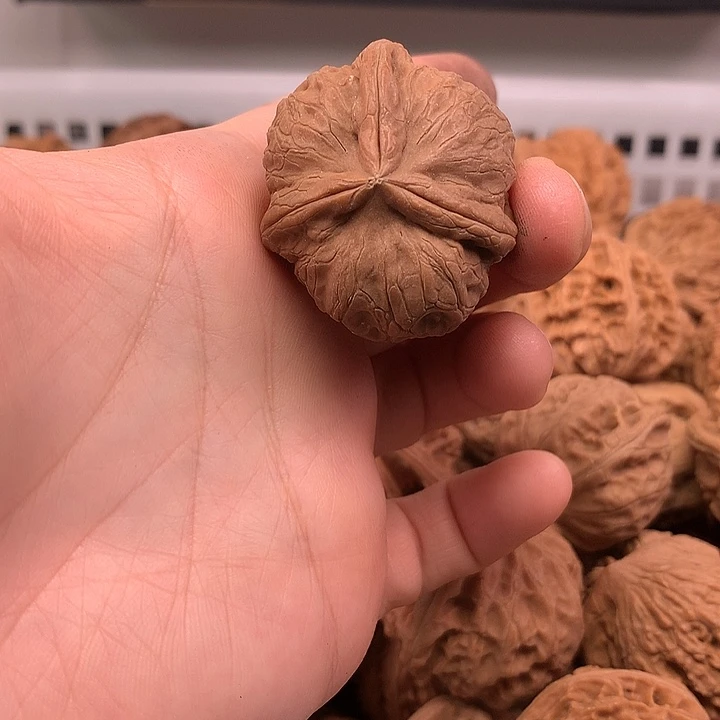 小***陆文玩核桃吊坠文玩核桃