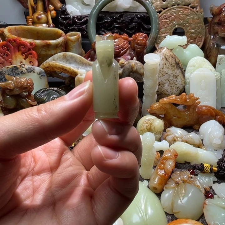 和田玉未镶嵌挂件