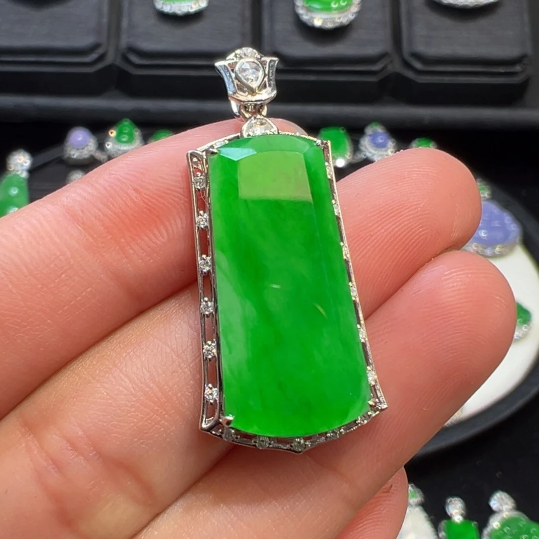 翡翠吊坠(不含链)18K金镶嵌收到货48小时鉴赏期