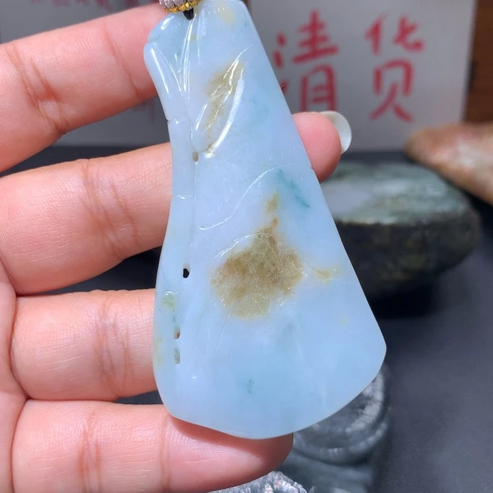 翡翠未镶嵌颈饰保真天然A货翡翠