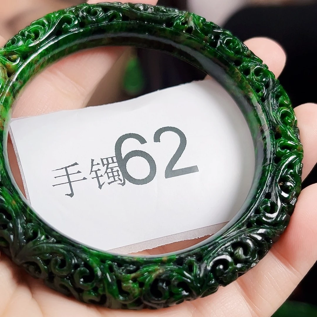 翡翠颈饰未镶嵌手镯59-61