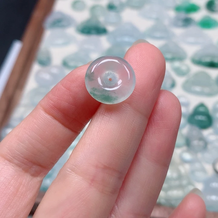 翡翠未镶嵌颈饰冰种飘花小平安扣