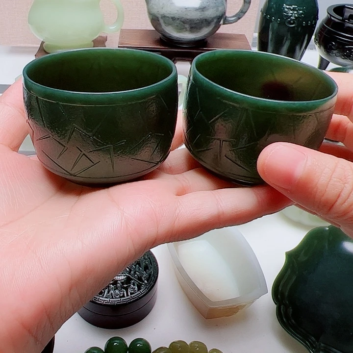 用***2未镶嵌和田玉（青玉）挂件