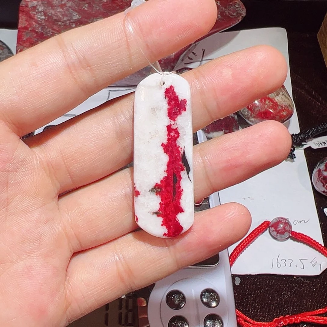 天然辰砂魔**疯天然朱砂吊坠