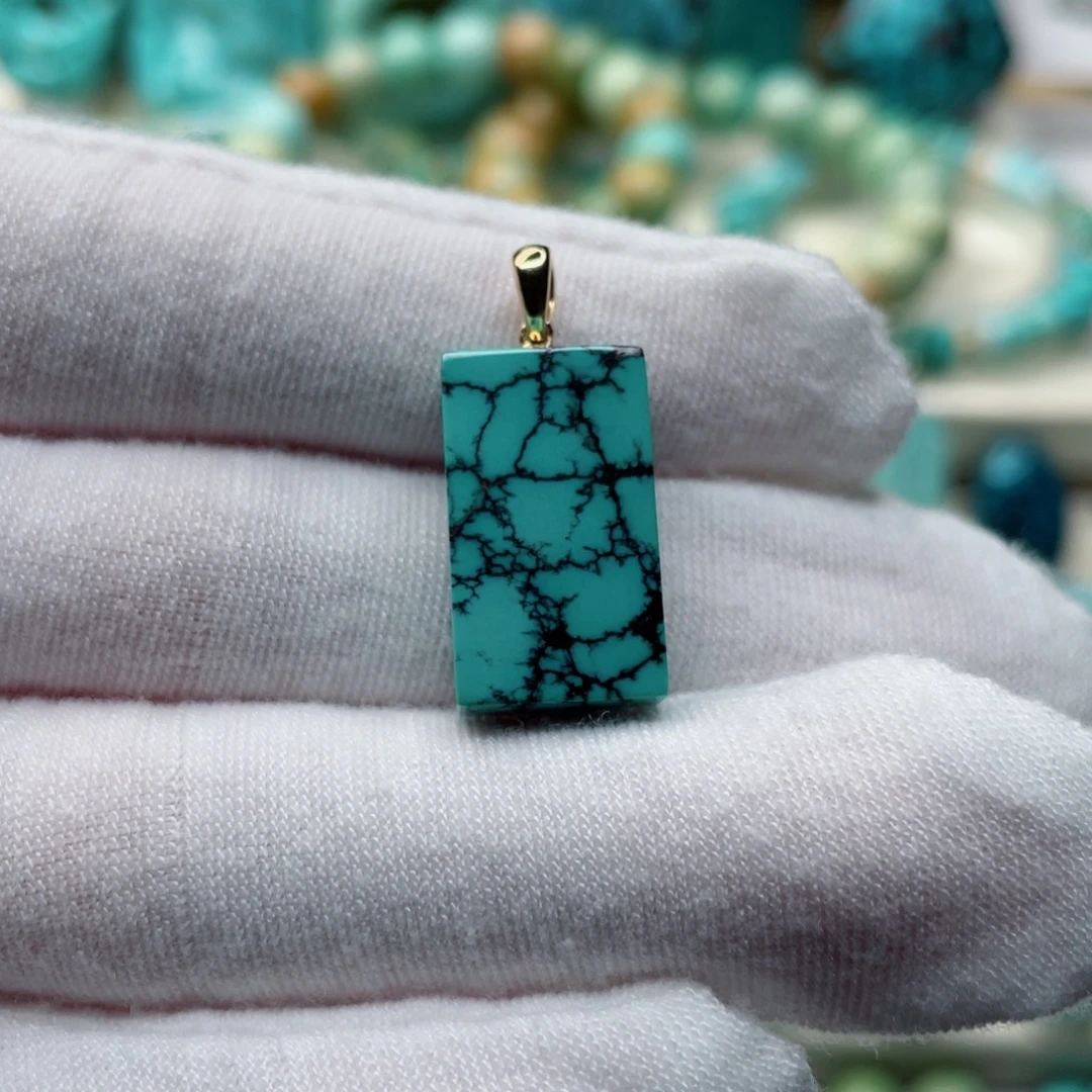 绿松石18K金镶嵌珠宝奇石