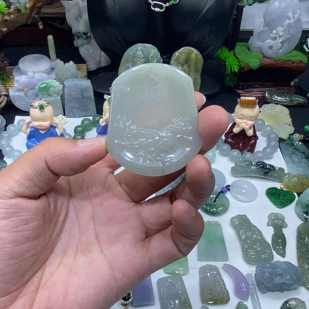 翡翠未镶嵌吊坠(不含链)大日如果