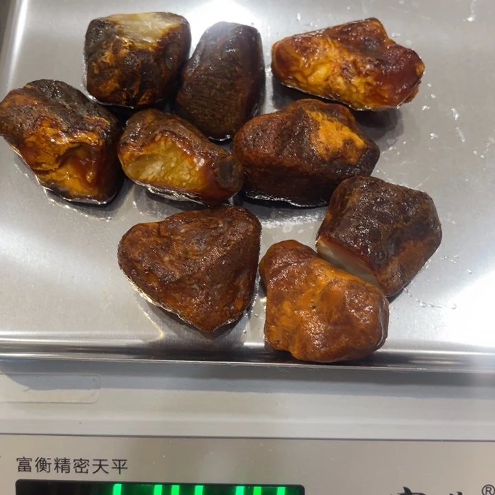 侠***行未镶嵌定制琥珀裸石