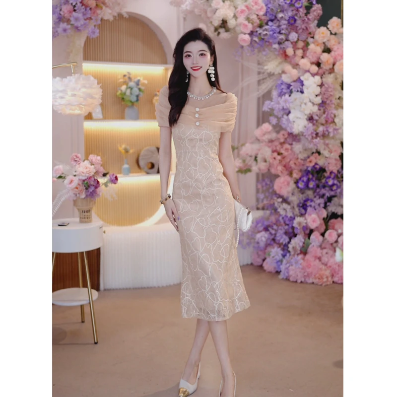 2025夏季女装新款轻奢名媛修身刺绣网纱蕾丝气质短袖连衣裙6197