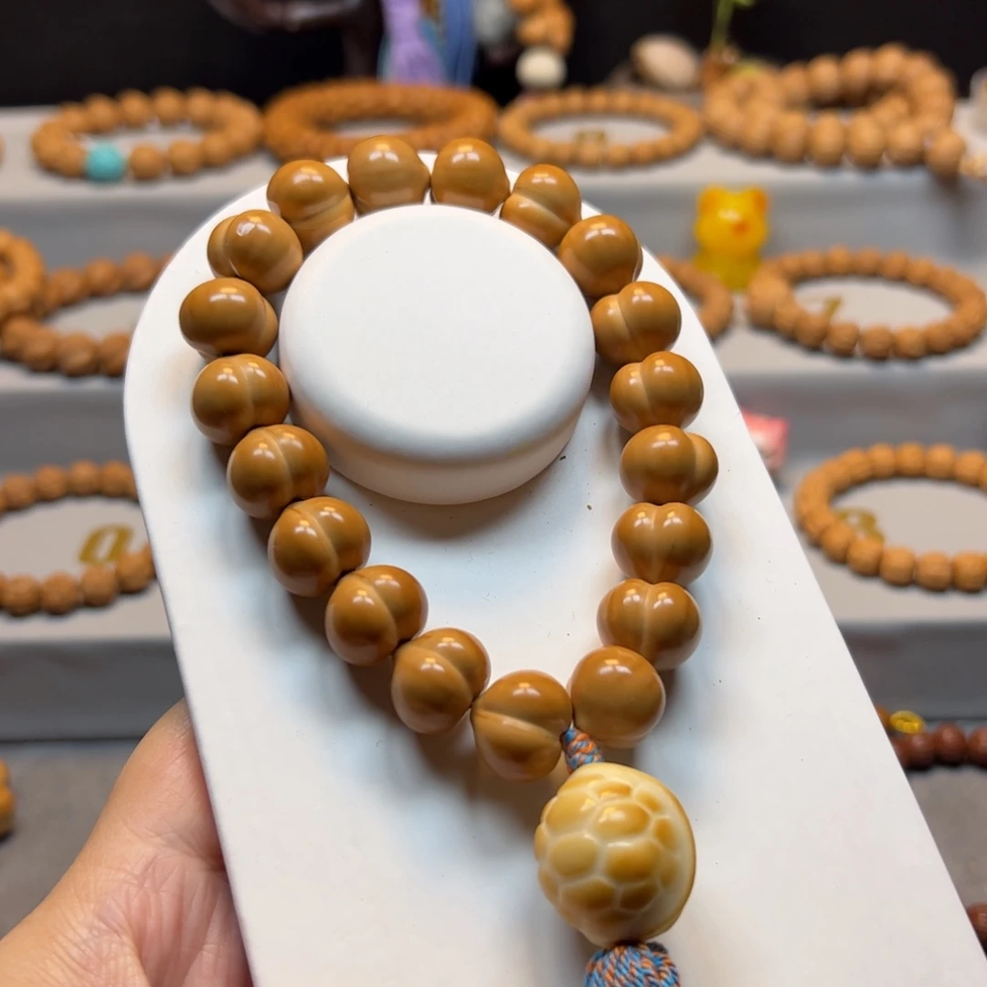 猴头核桃手串15➕屁桃