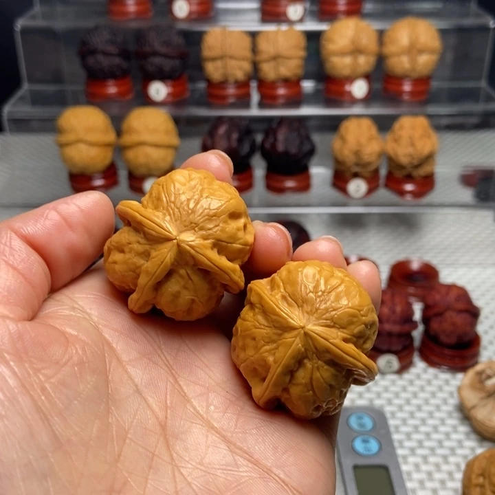 文玩核桃把件@***寳2粗筋三棱