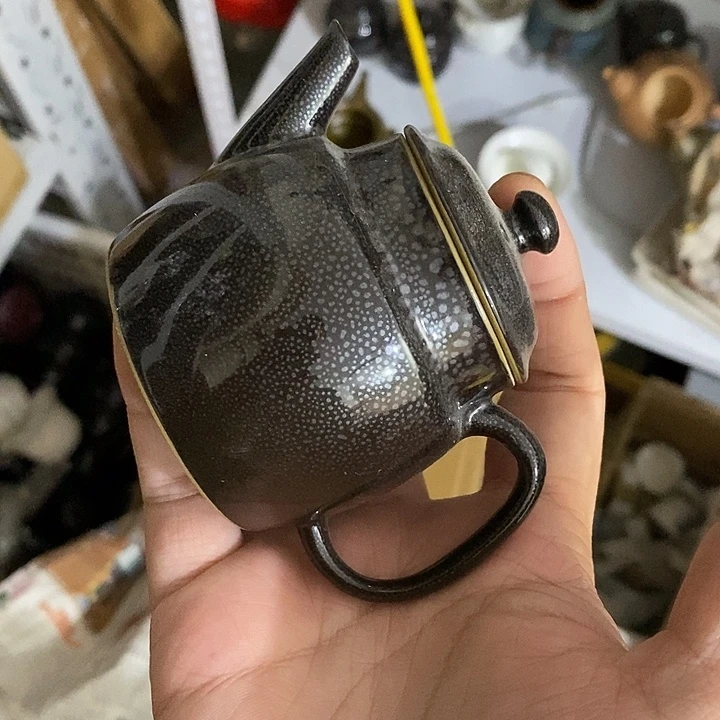 陶瓷艺术品及陶瓷壶