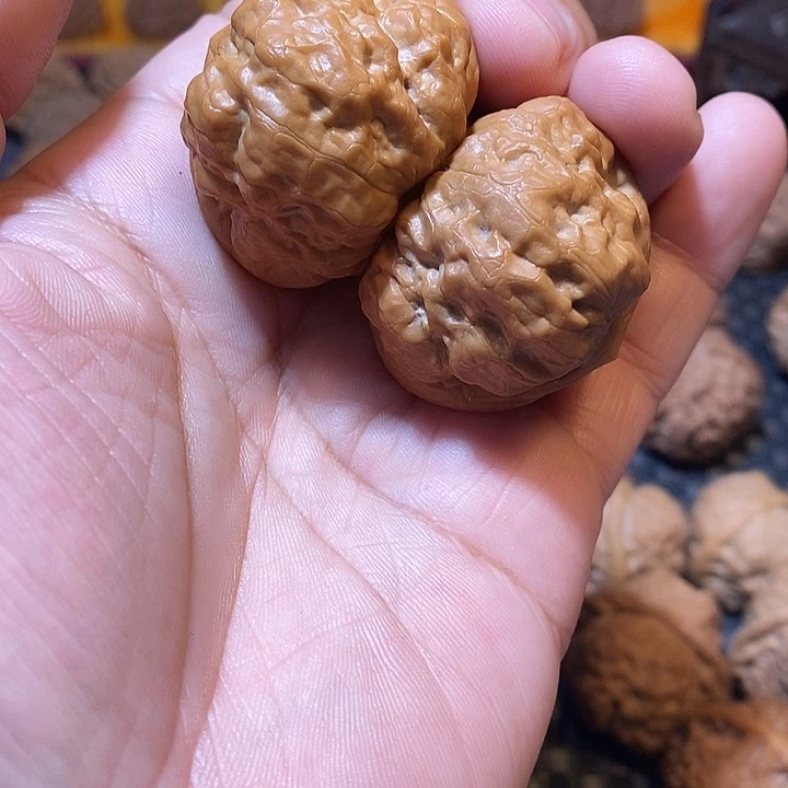 S****文玩核桃吊坠40尺，古蟾