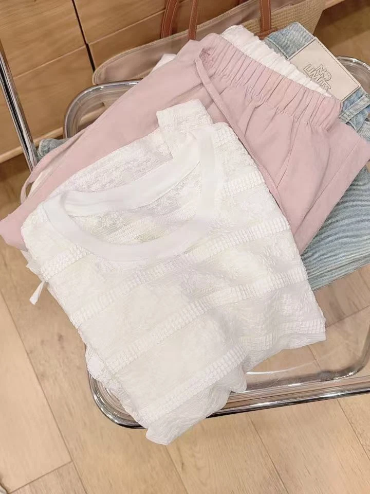 七言 家巨好穿！ins穿搭四叶草蕾丝短袖8-1