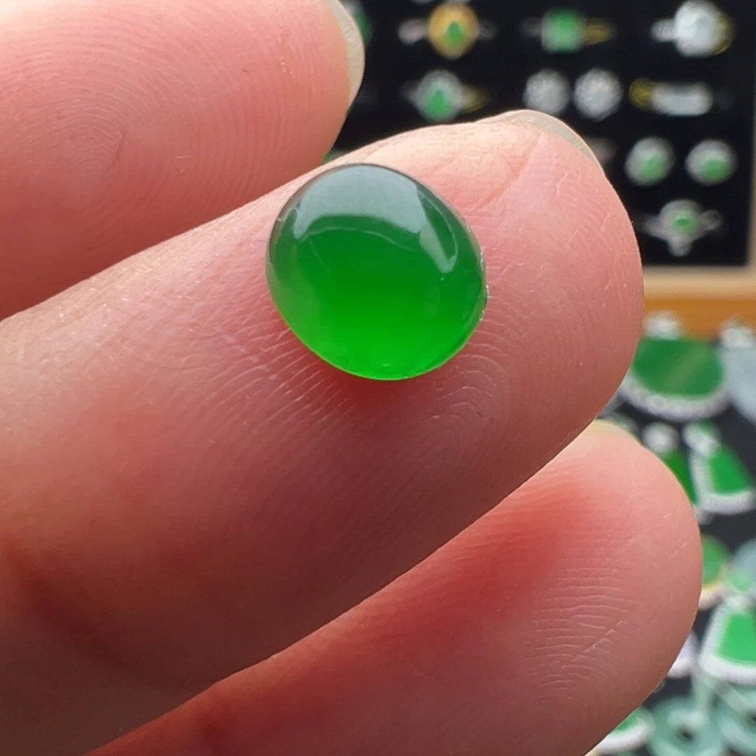 翡翠未镶嵌颈饰蛋7.2