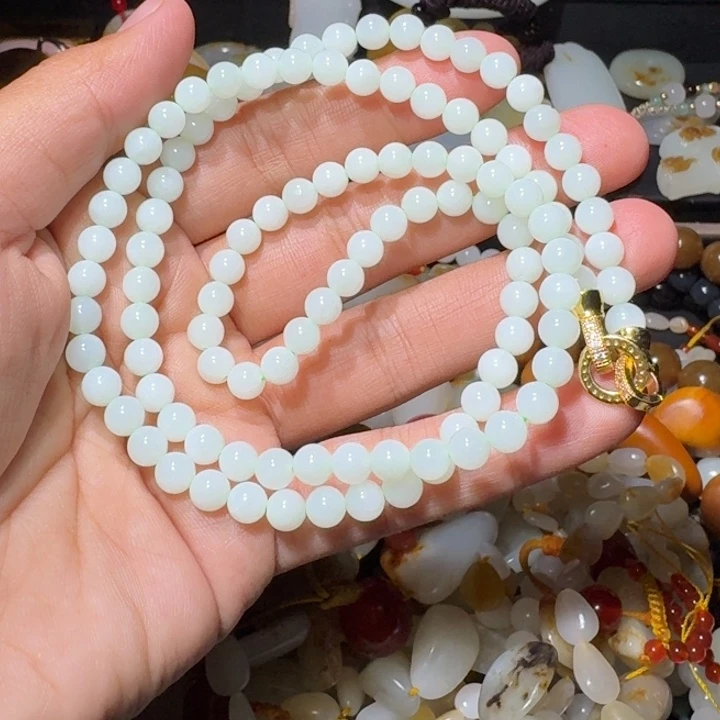 和田玉未镶嵌项链