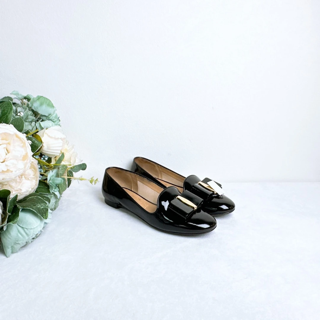 99新 FERRAGAMO/菲拉格慕 平底鞋/36码/Xspa5540