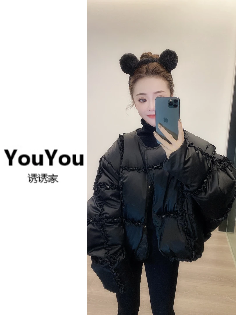 百搭宽松短款格子花边羽绒服