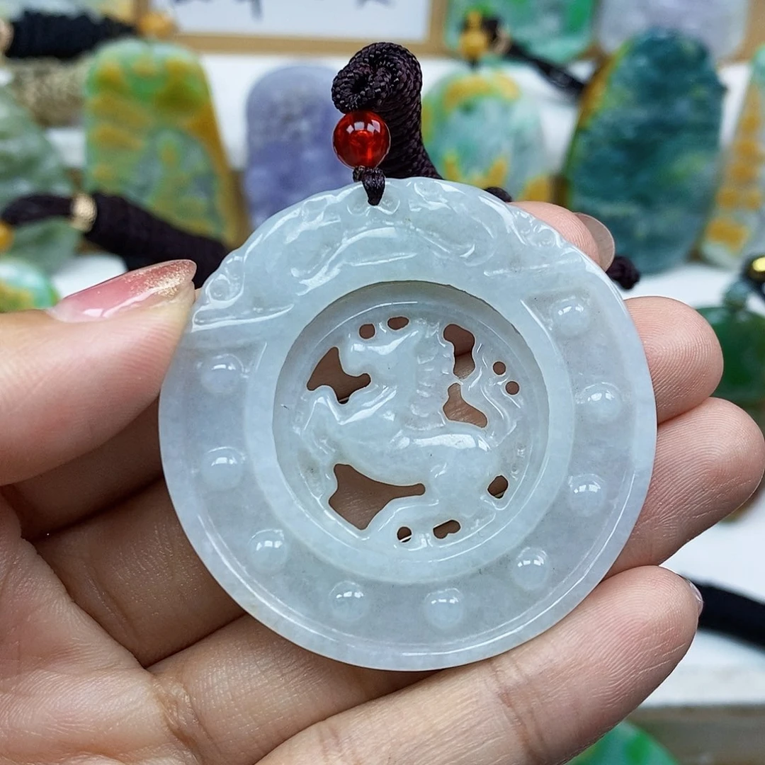 翡翠未镶嵌颈饰天然翡翠A货