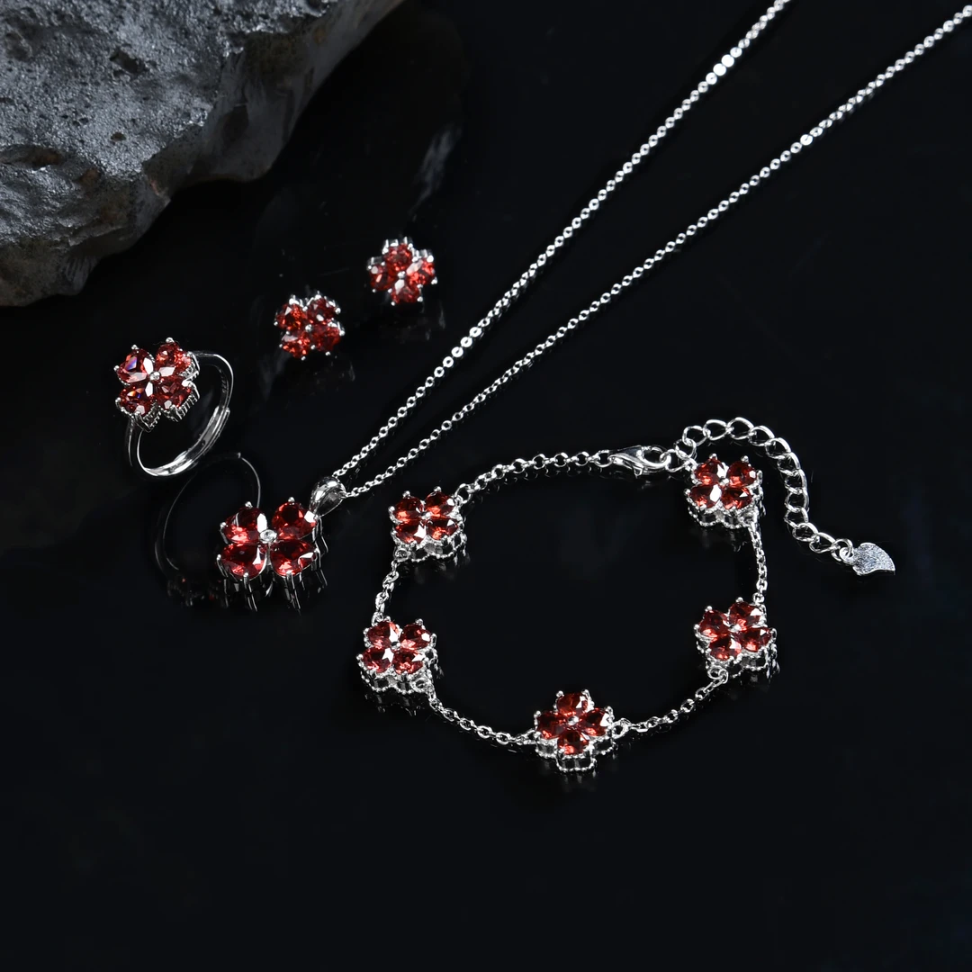 153小别克珠宝【石榴套盒】