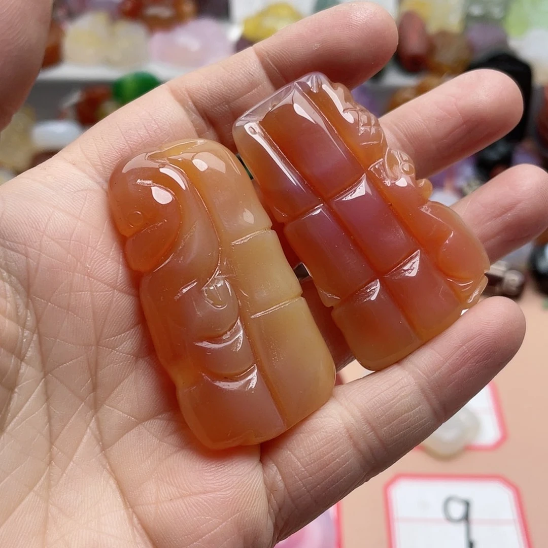 玛瑙/玉髓颈饰合金石**秀