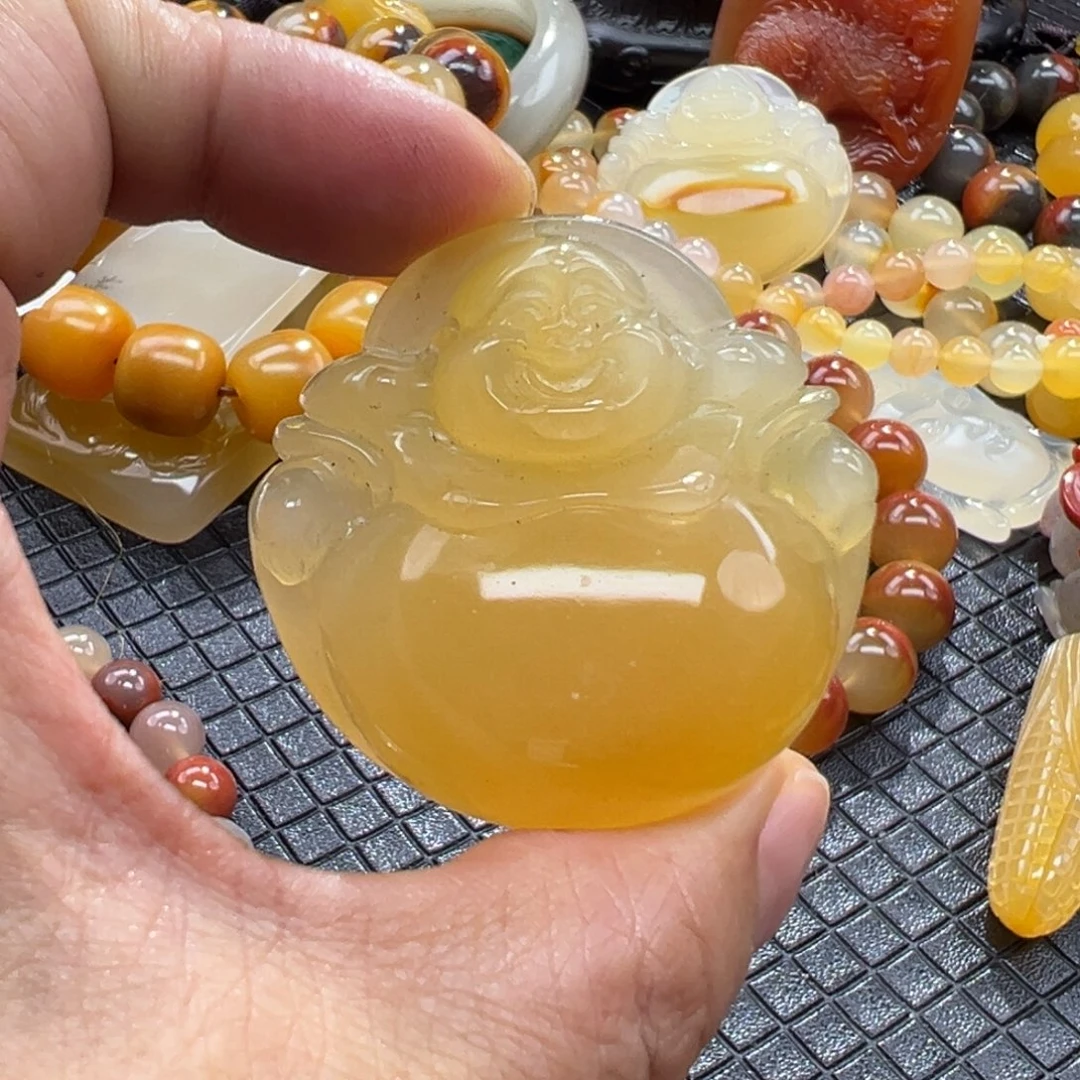 石英质玉未镶嵌颈饰
