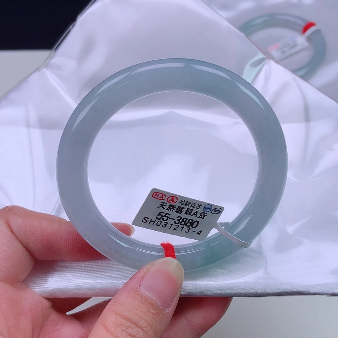 翡翠手镯未镶嵌55圆条