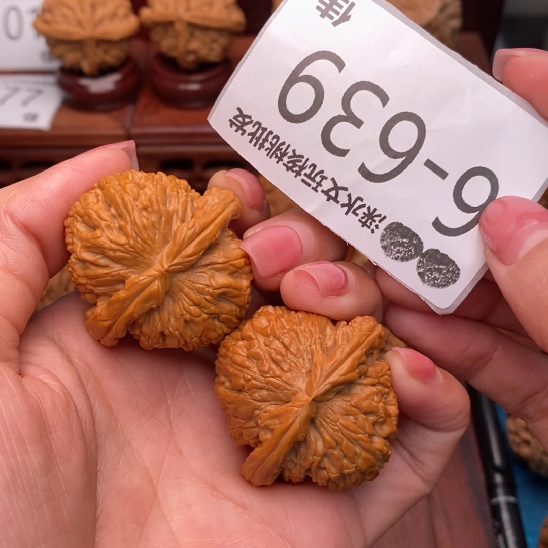 文玩核桃把件38闷白