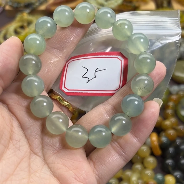 未镶嵌蛇纹石玉手链