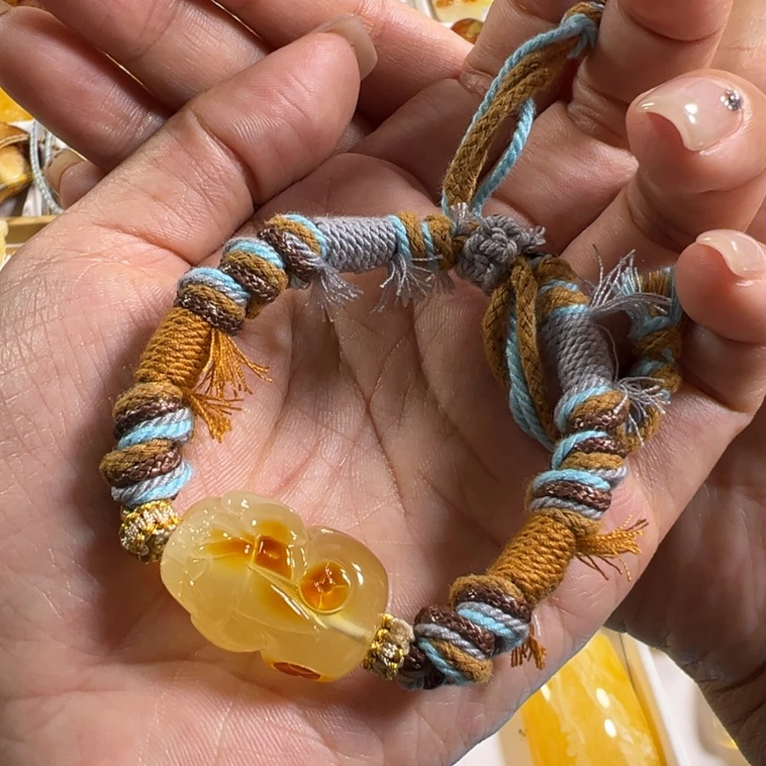 琥珀颈饰未镶嵌蜜蜡